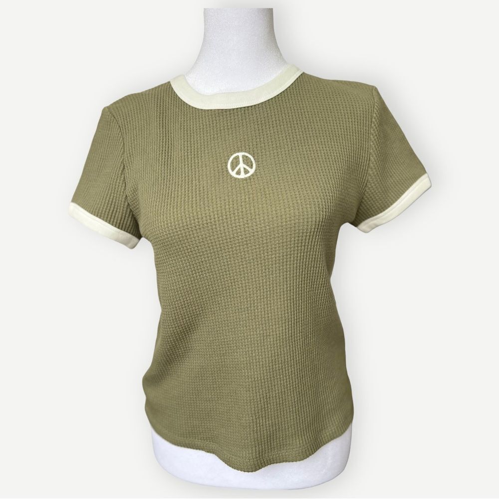 SO Girls Short Sleeve Waffle Knit Peace Sign Ringer Tee. Youth Large. NEW.